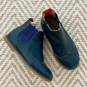 Boden Leather Chelsea Boots in Navy Size 12.5